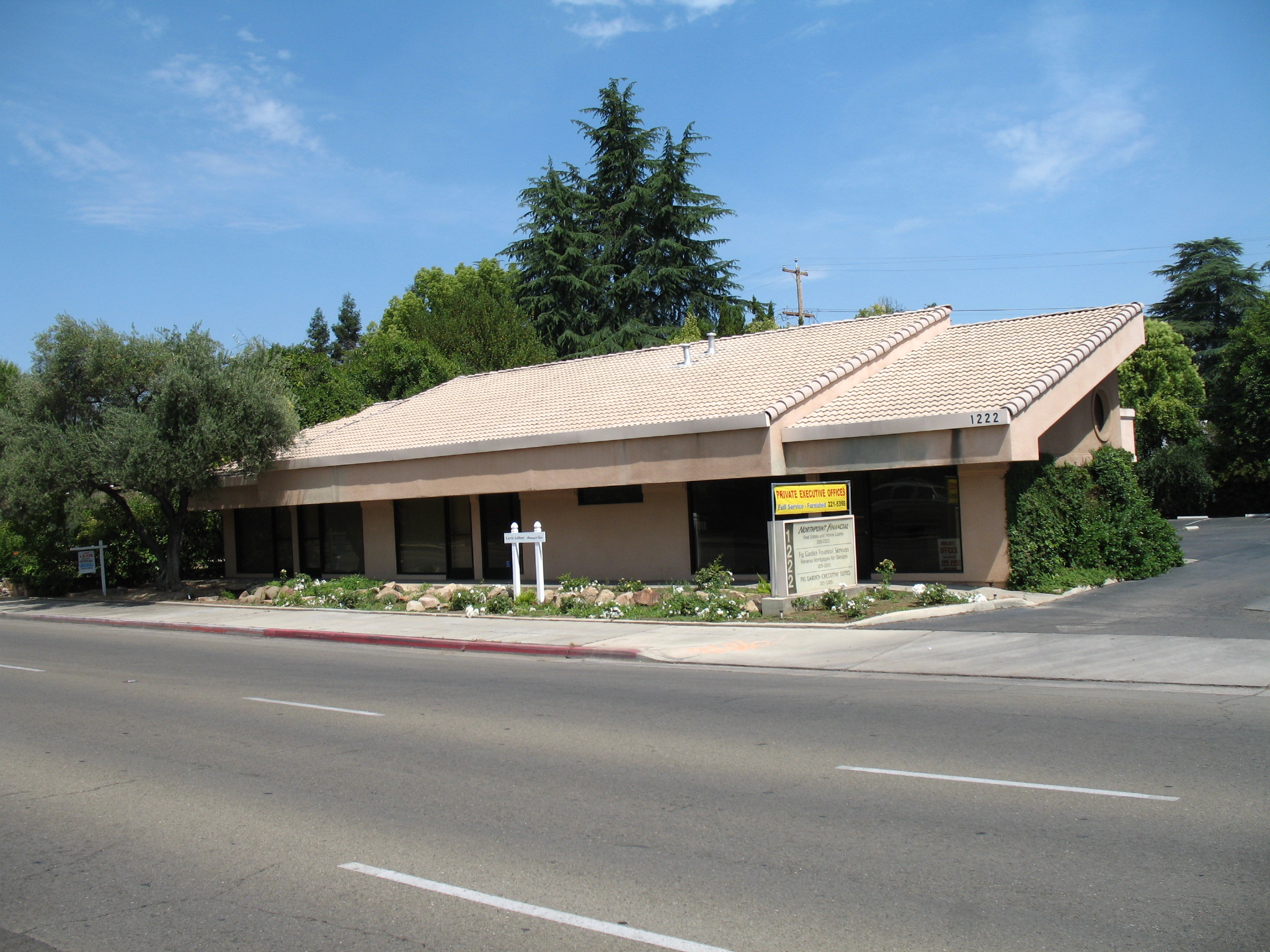 Fig Garden Executive Suites view from Shaw ave
